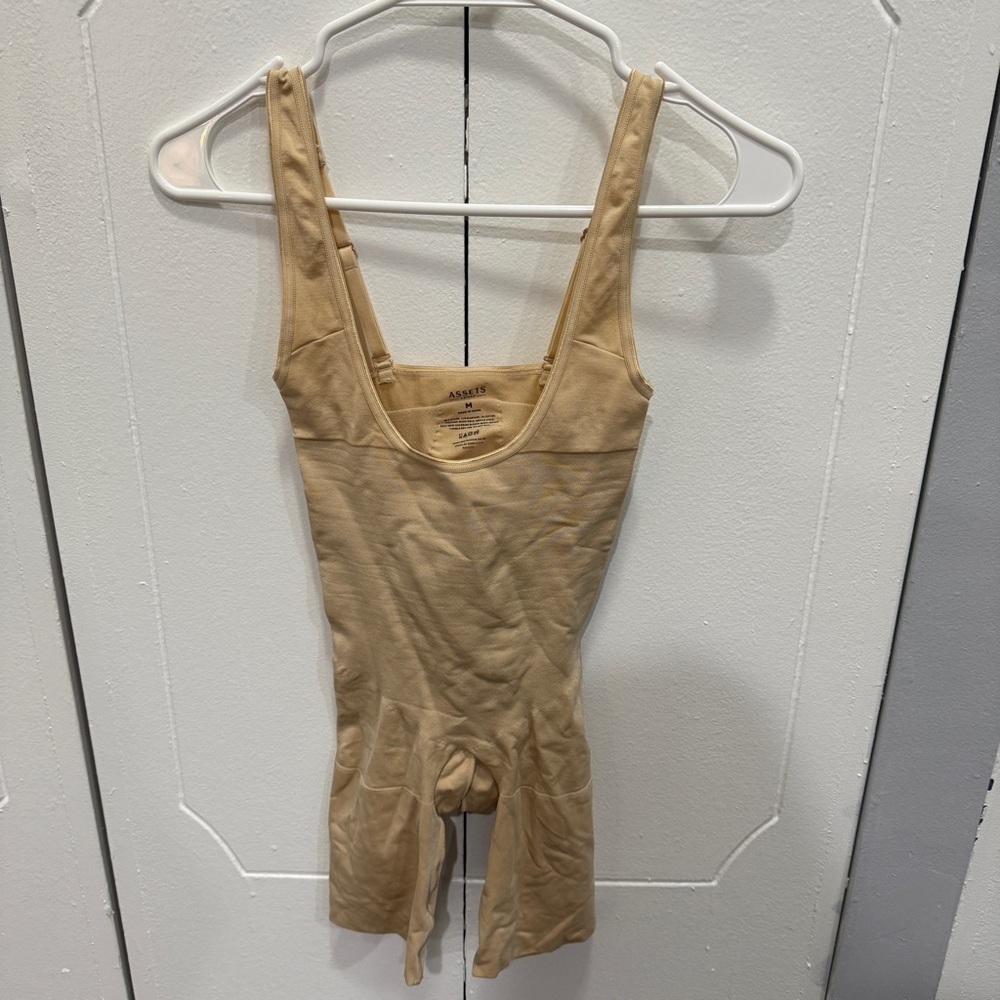 Assets by Spanx Beige Remarkable Results All-In-One Body Slimmer
